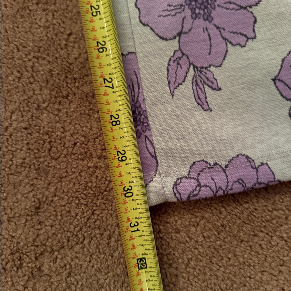 Forever 21 Lavender & Gray Floral Knit Pants size M - Picture 3 of 8
